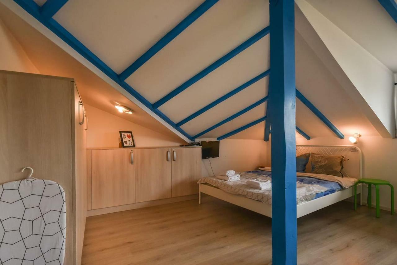 The Ivy House - A Cozy Attic Near The City Center By Flat Mаnager Sofia Eksteriør billede
