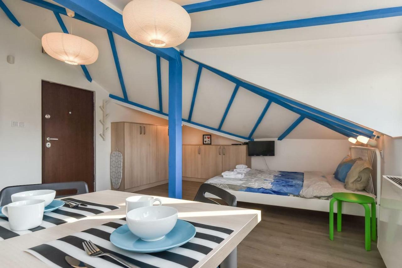 The Ivy House - A Cozy Attic Near The City Center By Flat Mаnager Sofia Eksteriør billede